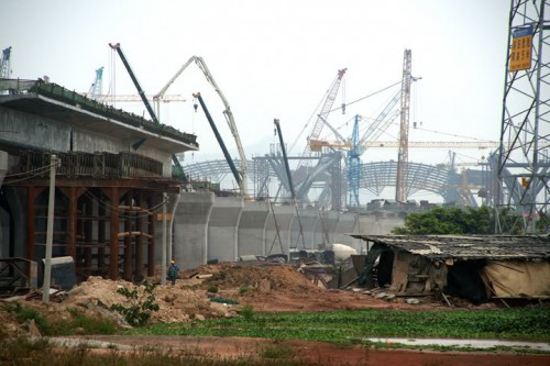 Wuhan Guangzhou high speed train construction01 500x333 Worlds Fastest Train on the test running in China