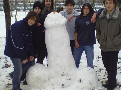 Bizarre Snowman 11