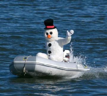 snowman-boat1