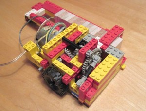 Lego domino builder