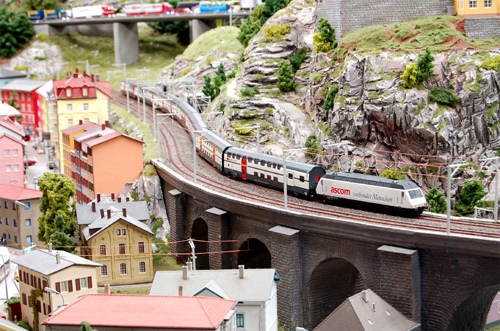 Model Train Set