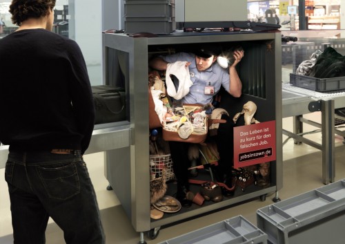 gepaeckroentgenautomat 500x353 Lifes too short for the wrong job   Cool and Creative Ads