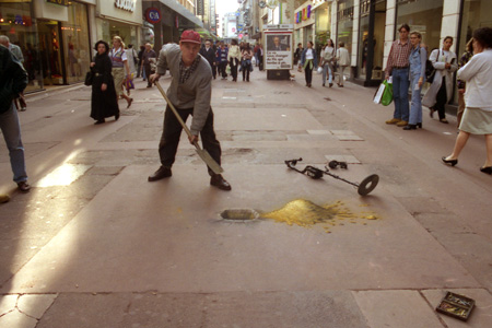 3D Illusion Street Art by Julian Beever