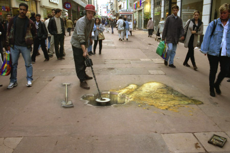 3D Illusion Street Art by Julian Beever