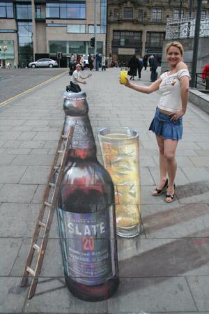 3D Illusion Street Art by Julian Beever