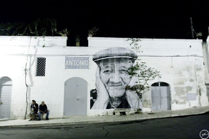 JR_GROTTAGLIE_art_461 Amazing Street Art by French Artist JR