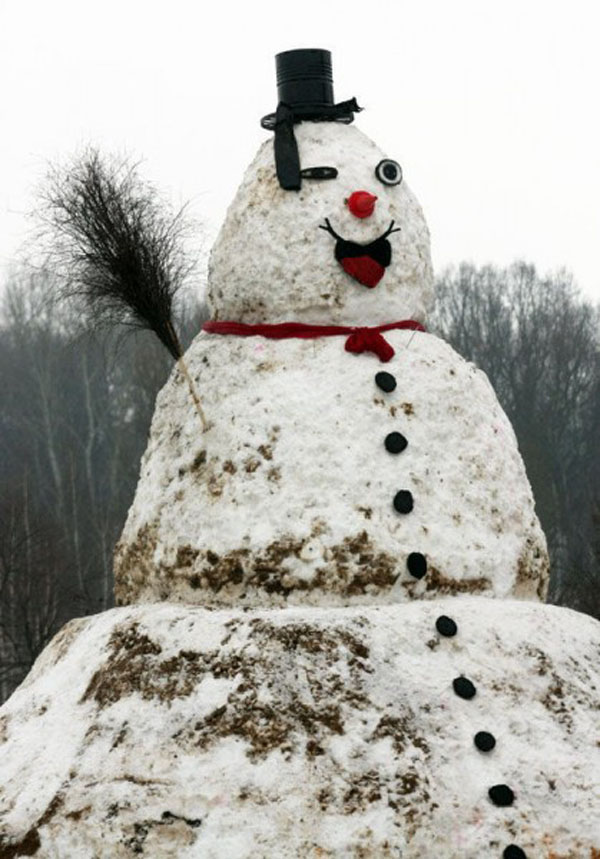 milocinek snowman02 Milocinek Largest Snowman in Poland