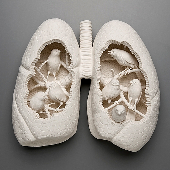 poreclain sculptures 14 Amazing White Sculptures Made From Porcelain