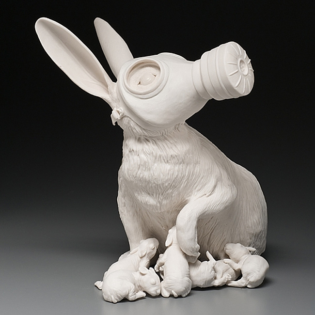 poreclain sculptures 19 Amazing White Sculptures Made From Porcelain