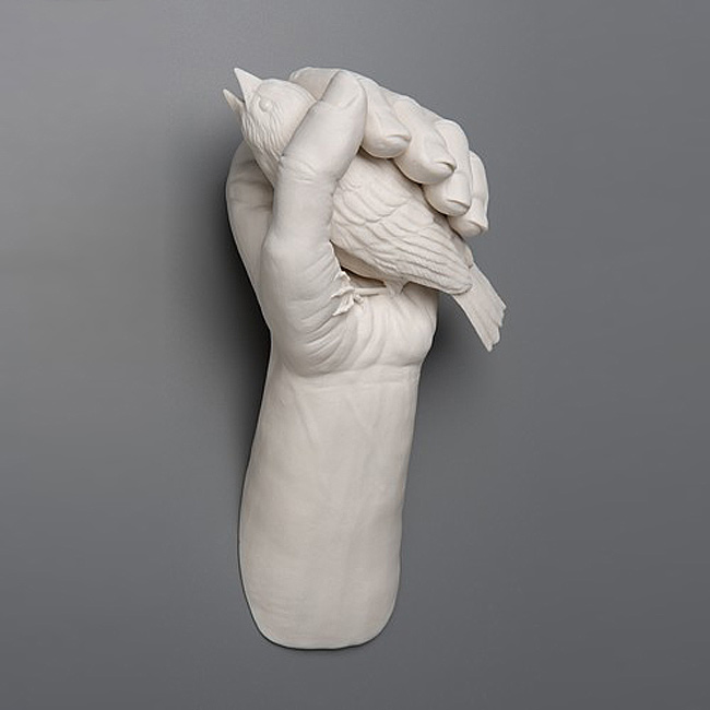 poreclain sculptures 4 Amazing White Sculptures Made From Porcelain