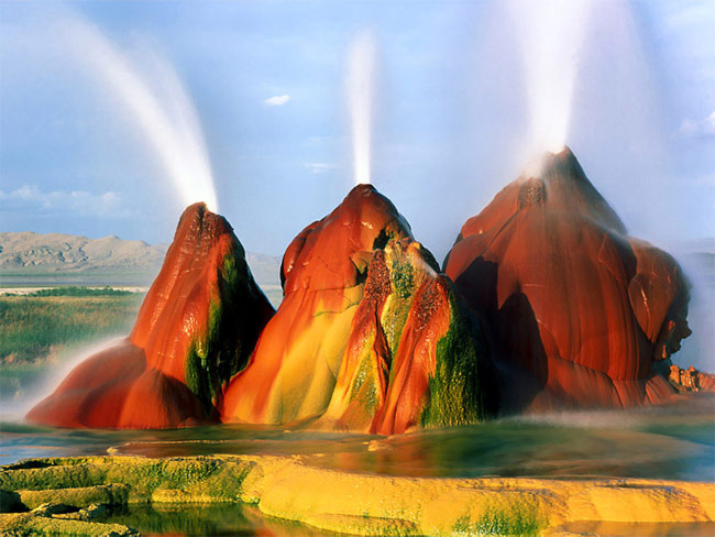 Strangely Colored Fly Geyser