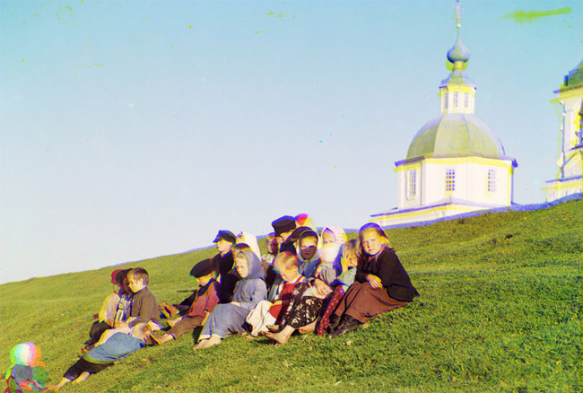 100 Year Old Color Photos