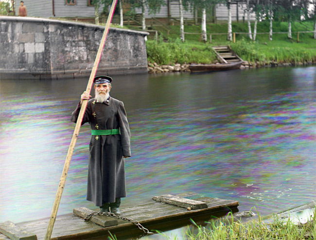 100 Year Old Color Photos