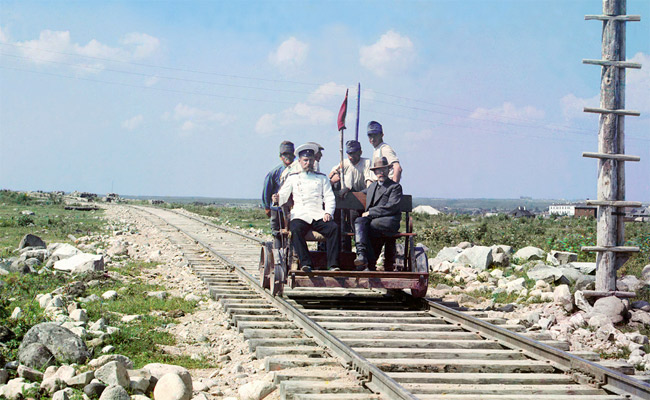 100 Year Old Color Photos