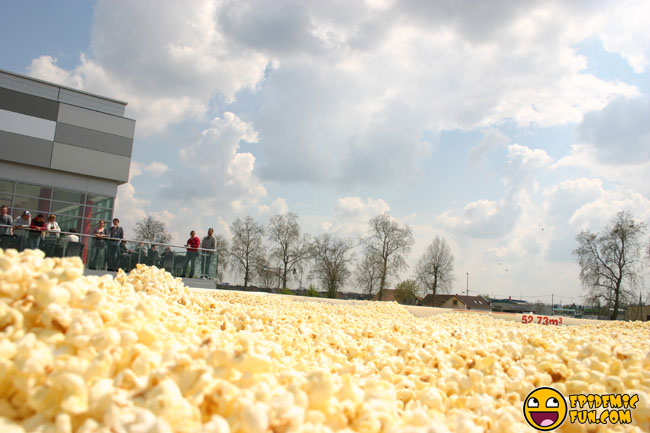 The Biggest Popcorn Box In The World