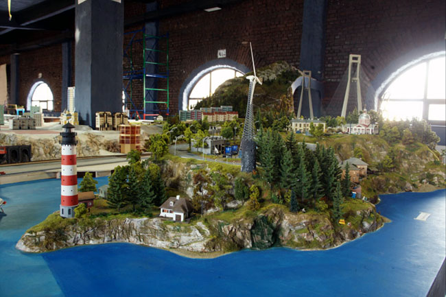 The Grandmaket - World's Largest Country in Models