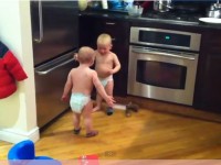 Hilarious - twin baby boys have a conversation
