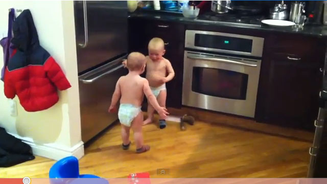 Hilarious - twin baby boys have a conversation